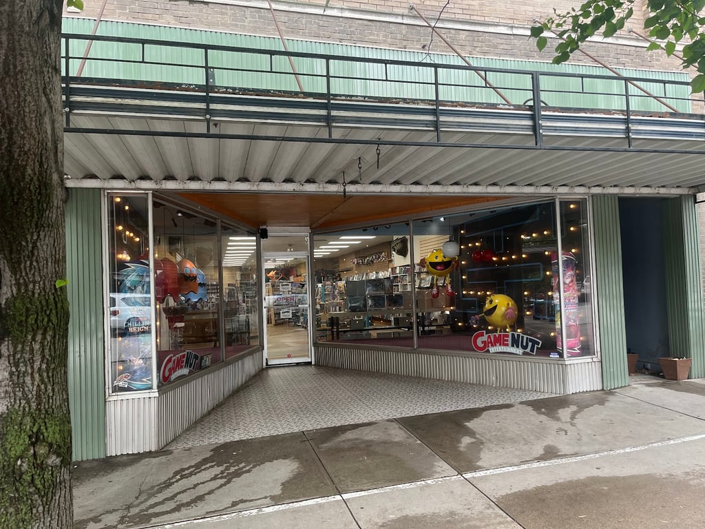 Photo of Game Nut Entertainment – Mass St location