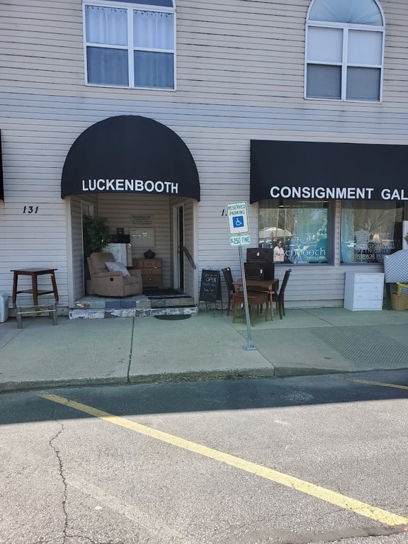 Luckenbooth Consignment Gallery