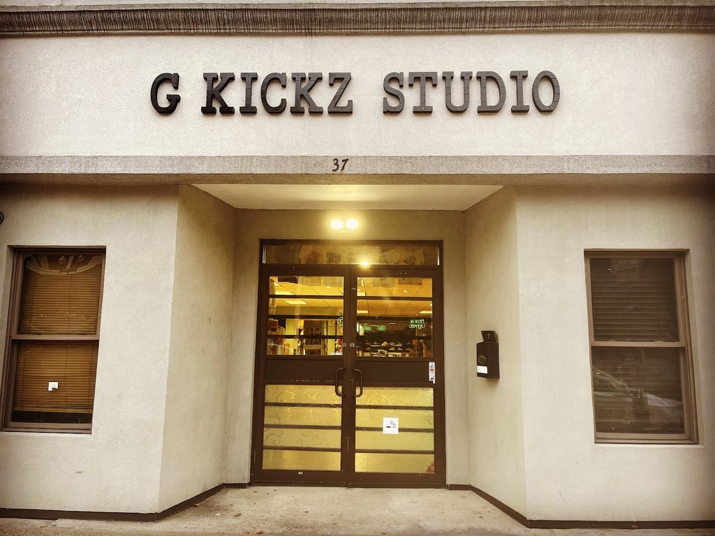 La Bodegita Cubitalian & G Kickz Studio