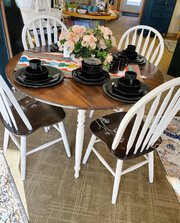 Flippin’ Happy Home Decor & More