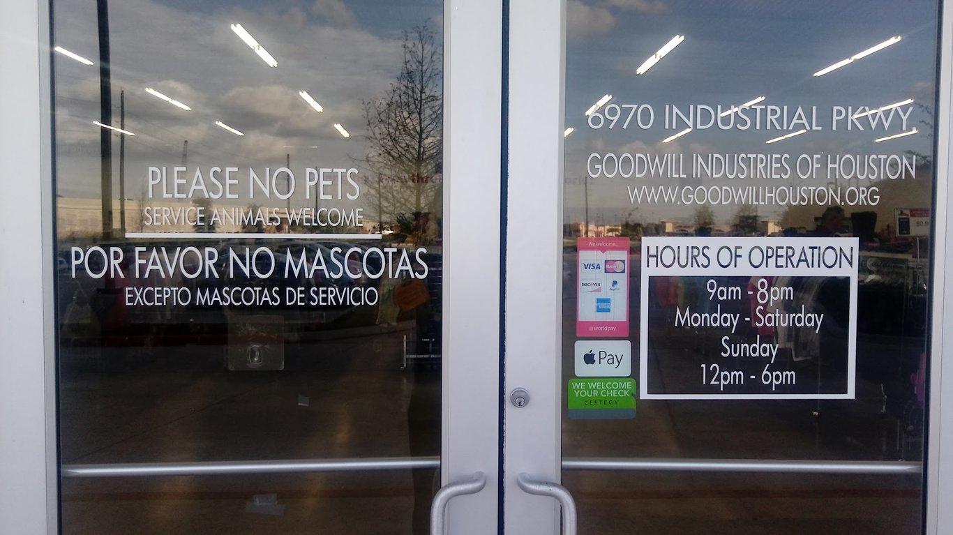 Goodwill Thrift Store & Donation Center – Rosenberg