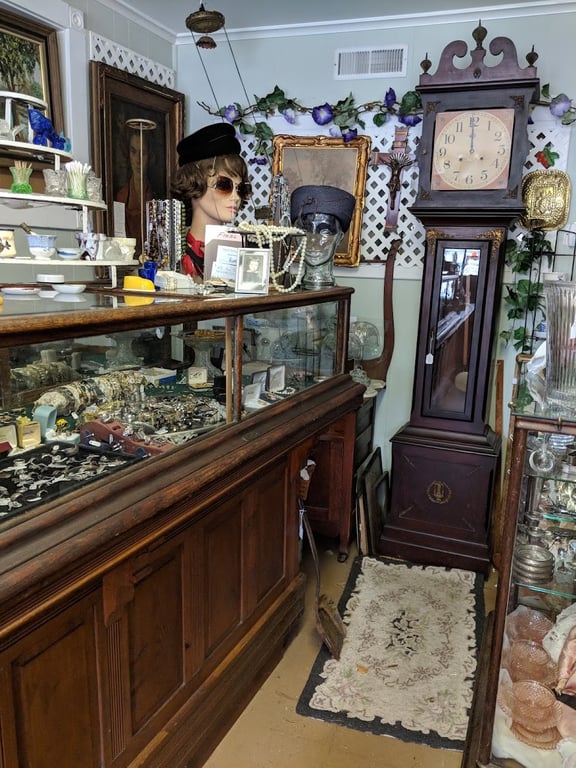 Anthony Village Antiques