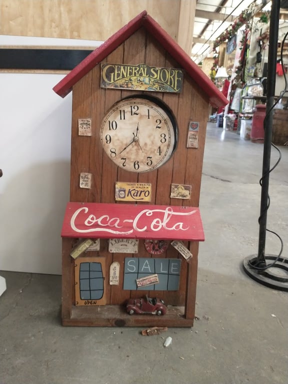 Consignment Warehouse and Indoor Market