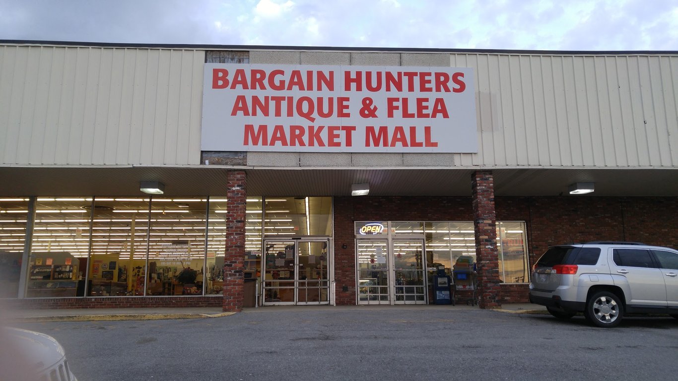 Bargain Hunters Antique & Flea Market Mall