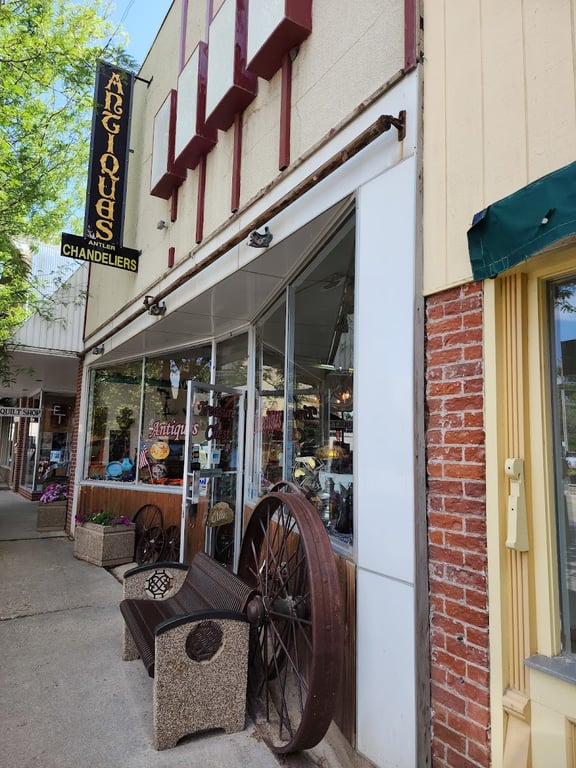 Photo of Treasure Chest Antiques & Collectibles