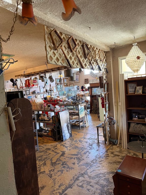 RJ’s Treasure Barn