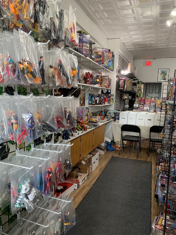 weird-o comics and collectibles