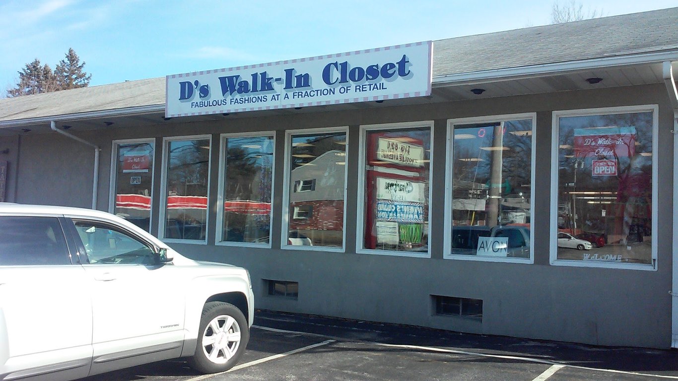 D’s Walk In Closet