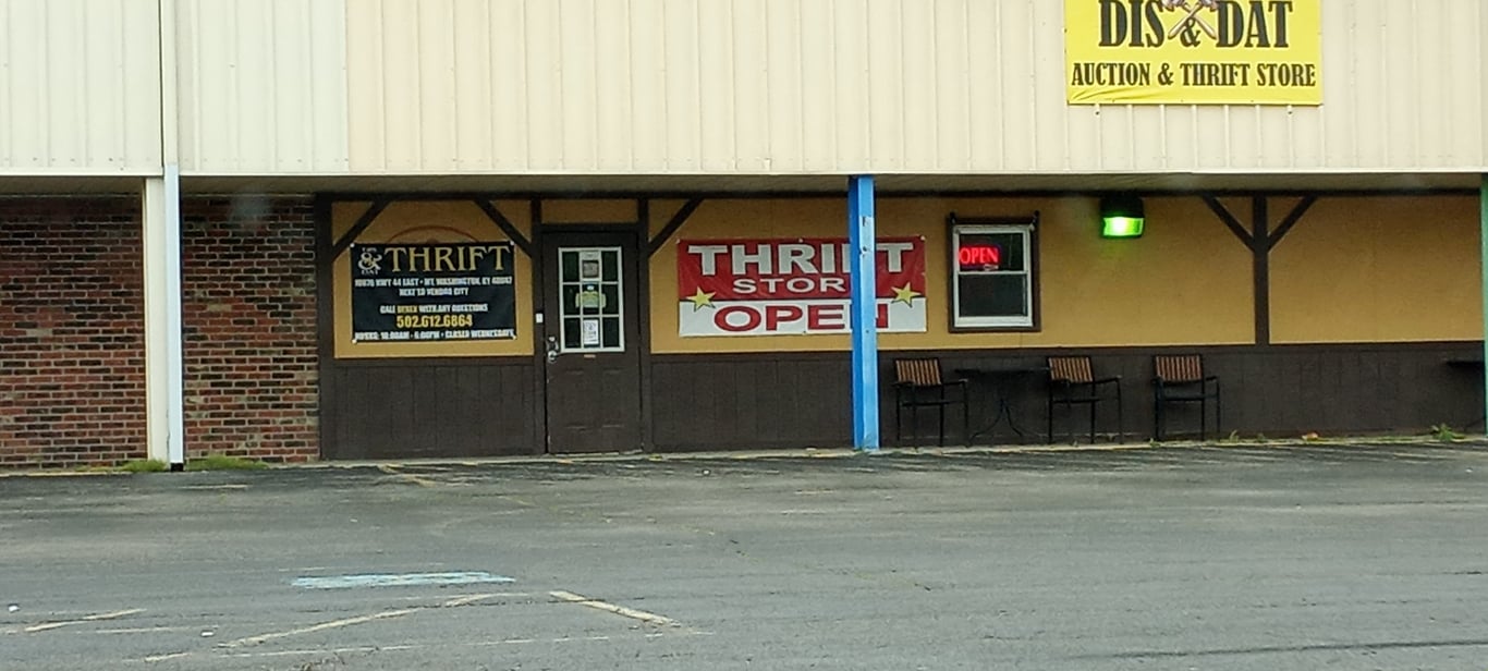 Dis & Dat Thrift Store