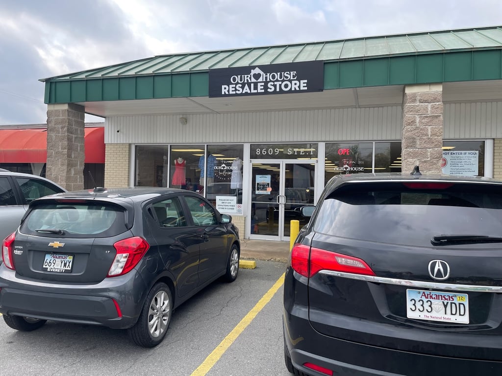 Photo of West Markham Plaza Our House Resale Store