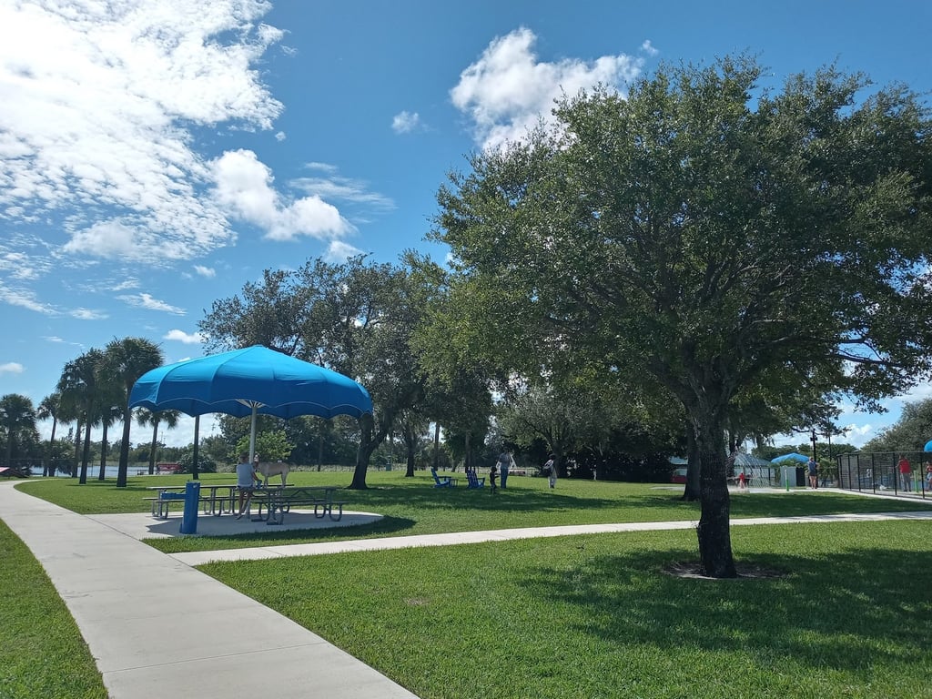 Woofing Water, Dog Park & marina