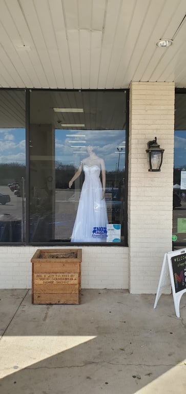 Mansfield Mission Center Thrift Store