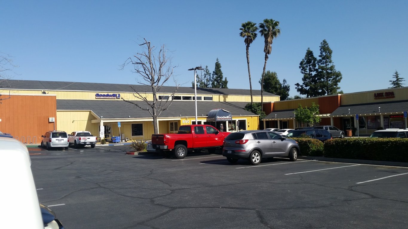 Goodwill Southern California Retail Store & Donation Center