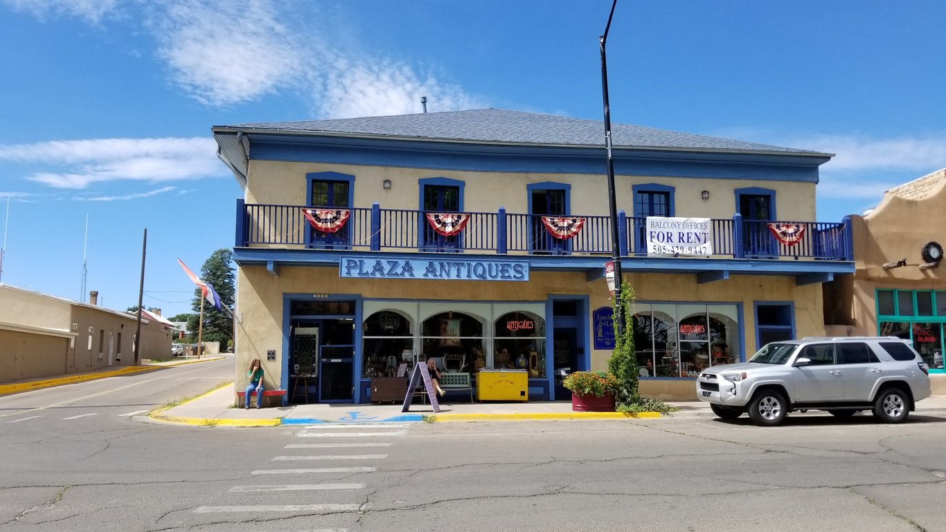 Plaza Antiques