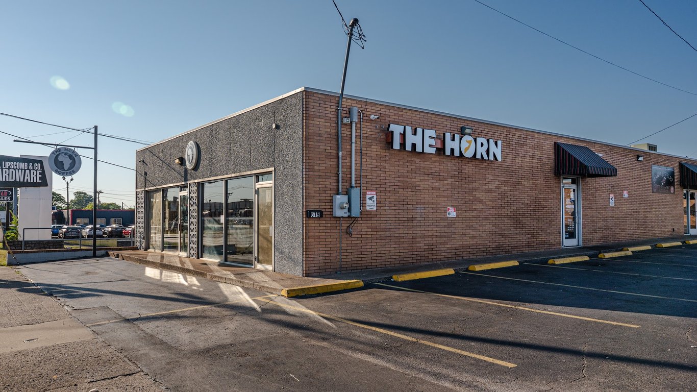 The Horn – HQ
