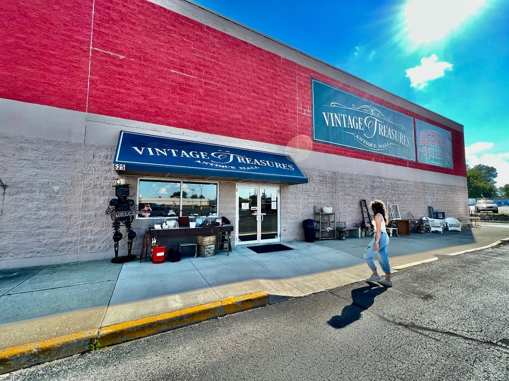 Vintage Treasures Antique Mall