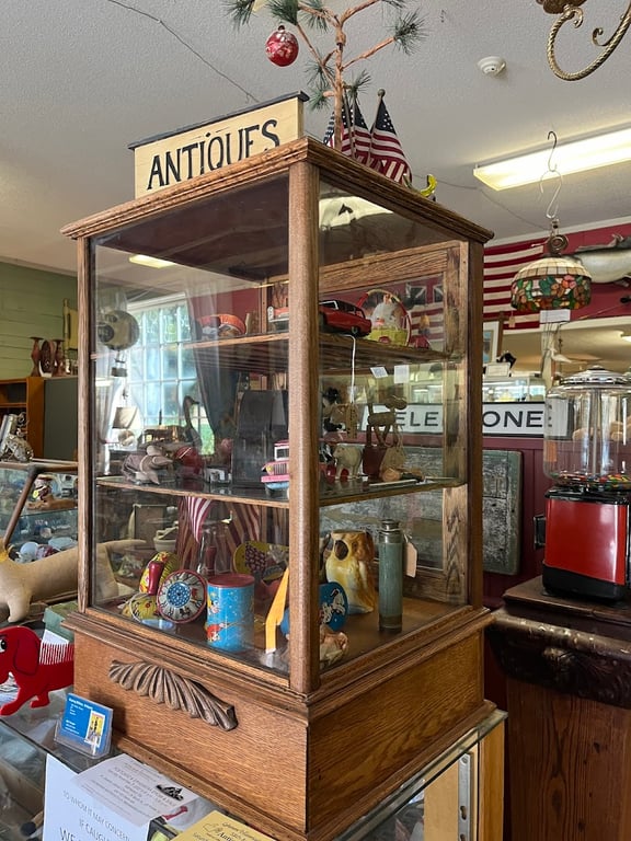 Photo of Essex Saybrook Antiques Village
