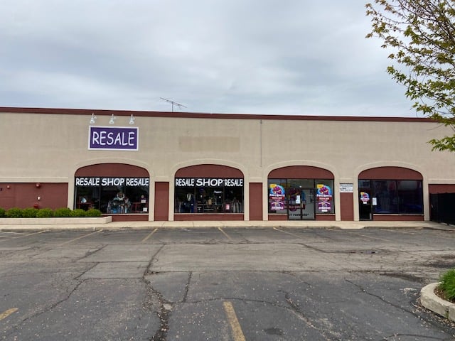 Purple Manatee Resale Shop