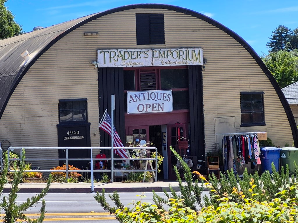 Trader’s Emporium Antiques