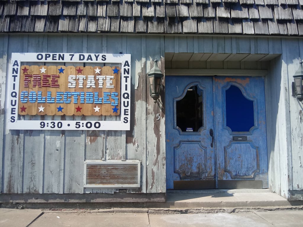 Photo of Free State Collectibles & Antiques.