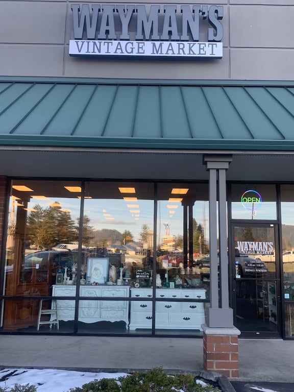 Wayman’s Vintage Market
