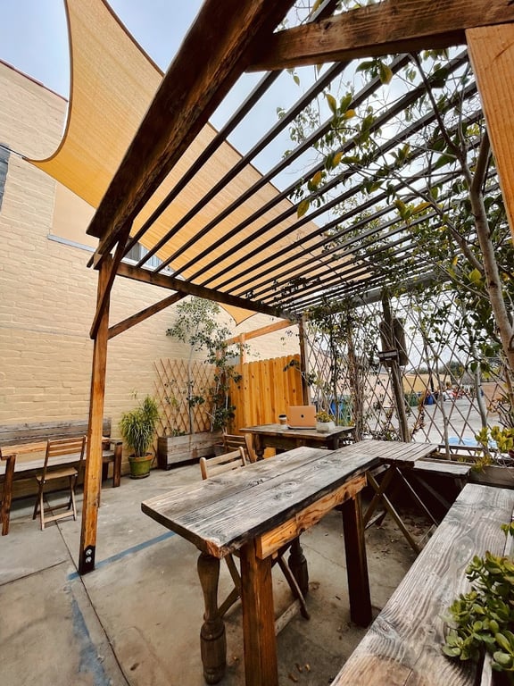 Lo/Cal Coffee & Market