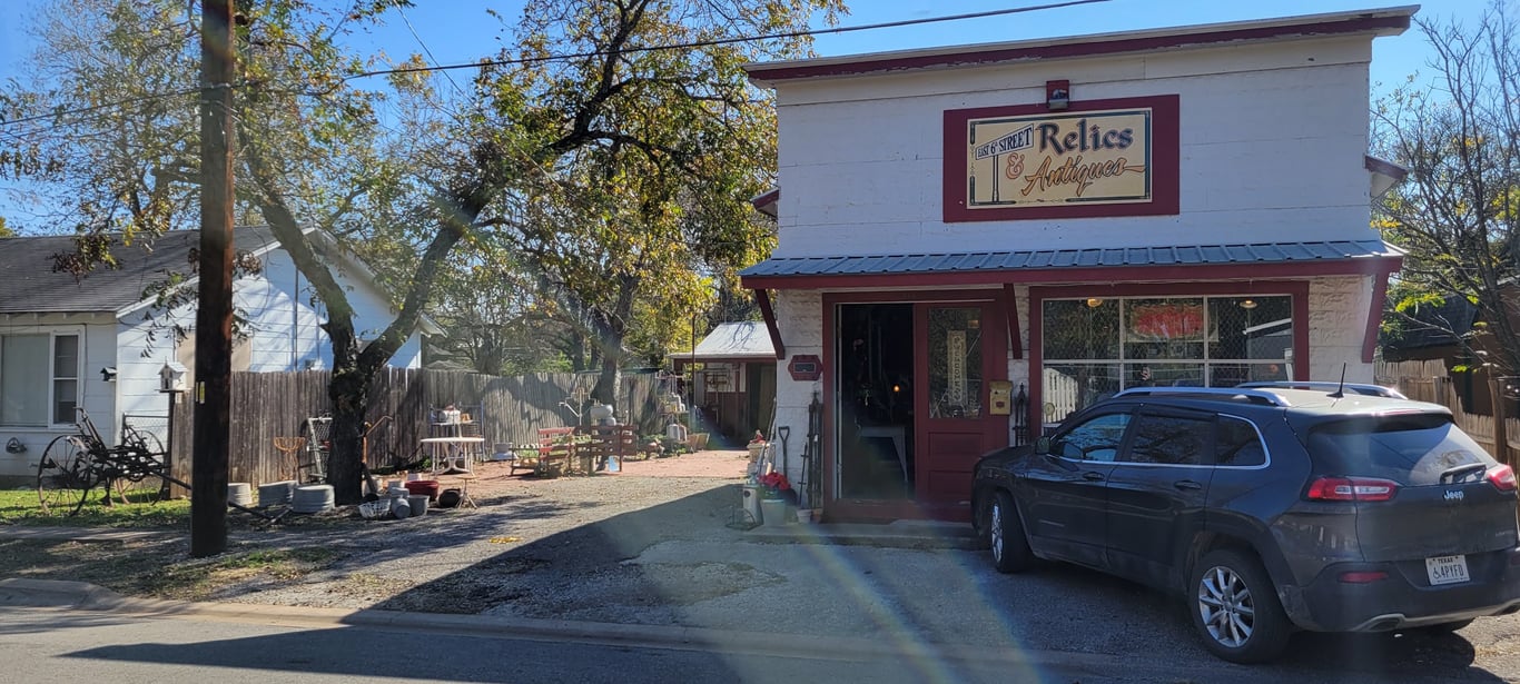East 6th St Relics & Antiques