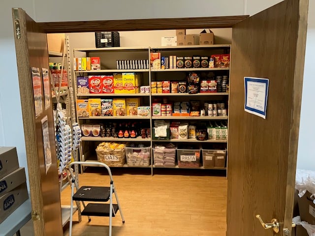 Village Baptist Church of Aurora Food Pantry
