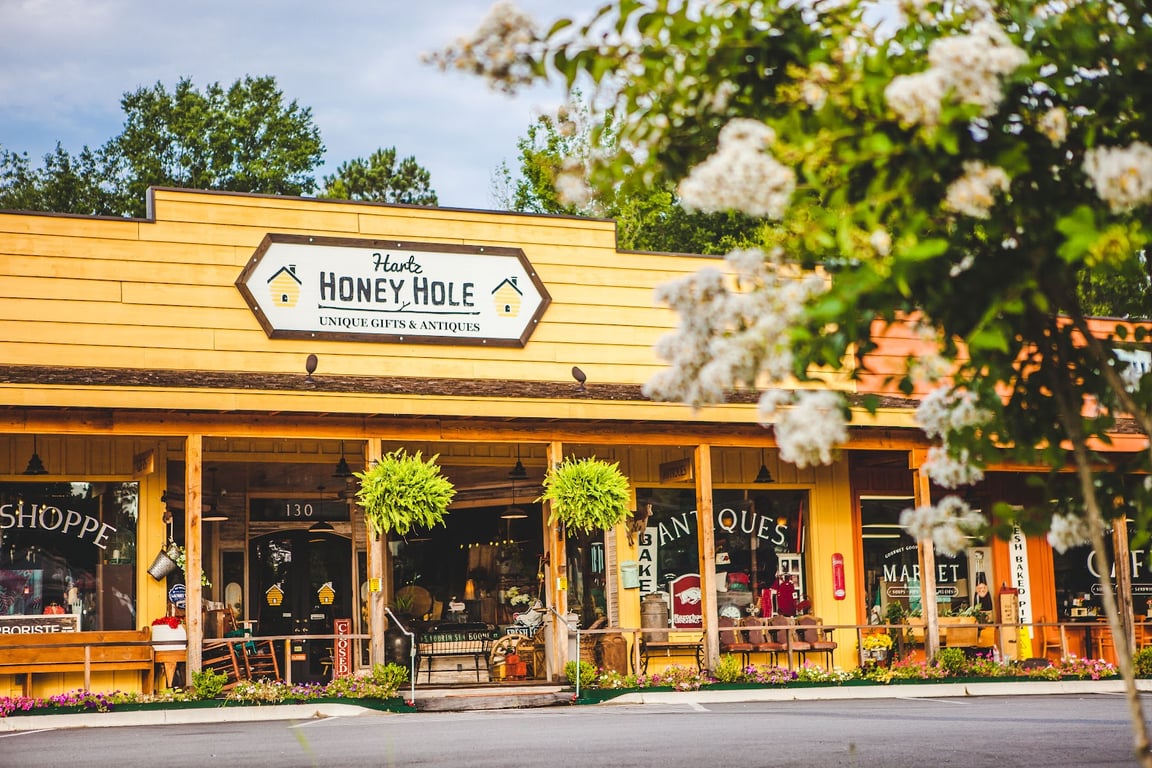 Hartz Honey Hole