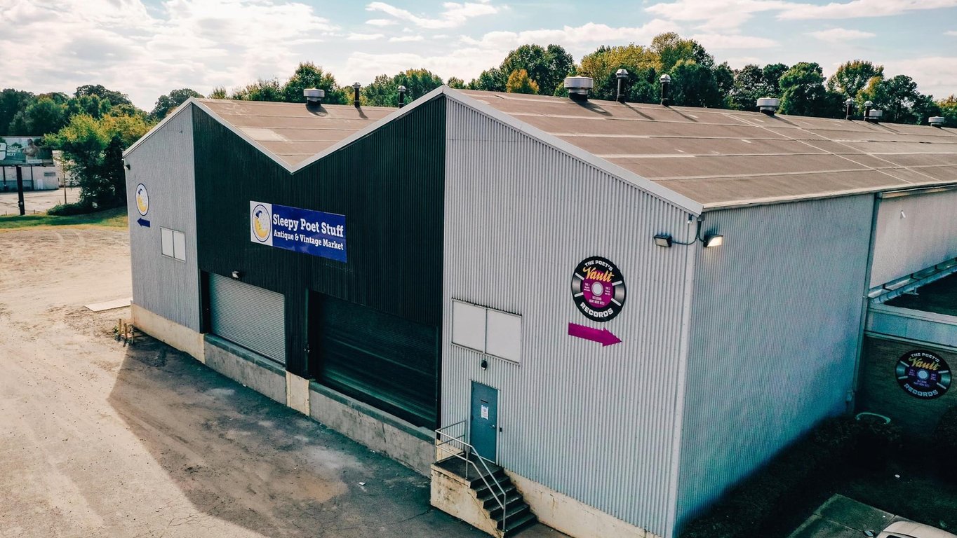 Sleepy Poet Antique Mall