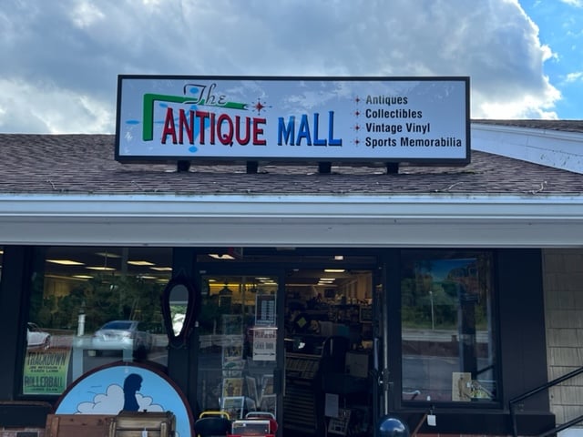 Photo of Rt 18 Antique Mall