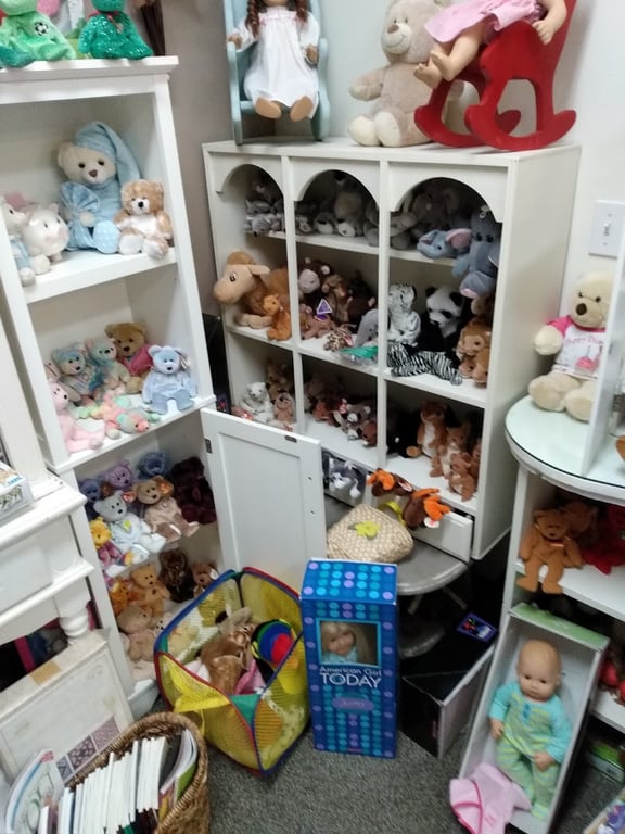 One of a Kind Crafts, Collectibles, and Furniture