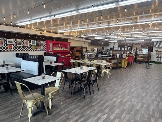 Red, White & Brew Coffeehouse & Budding Violet Gift Shop