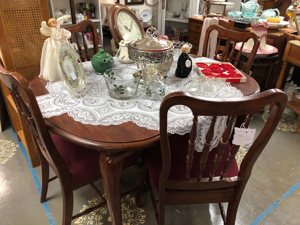 A Vintage Estate Antiques and Home Decor,LLC