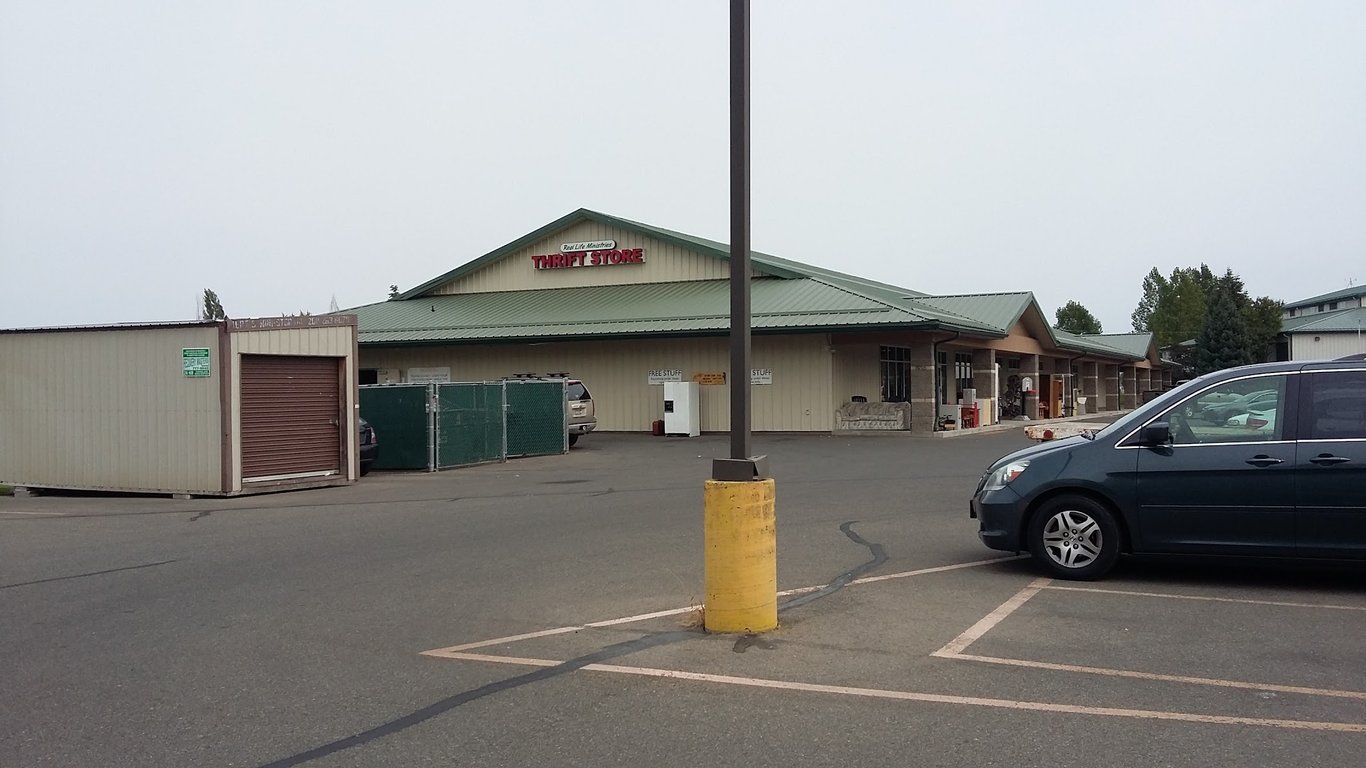 Real Life Ministries Thrift