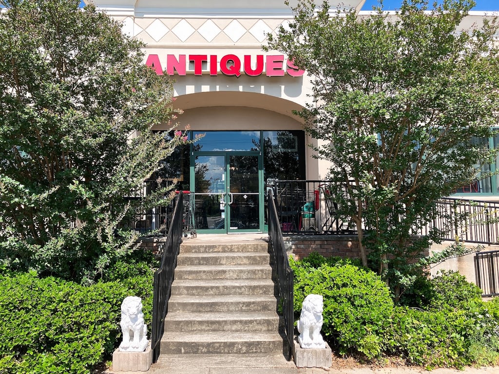 Photo of Hoover Antique Gallery