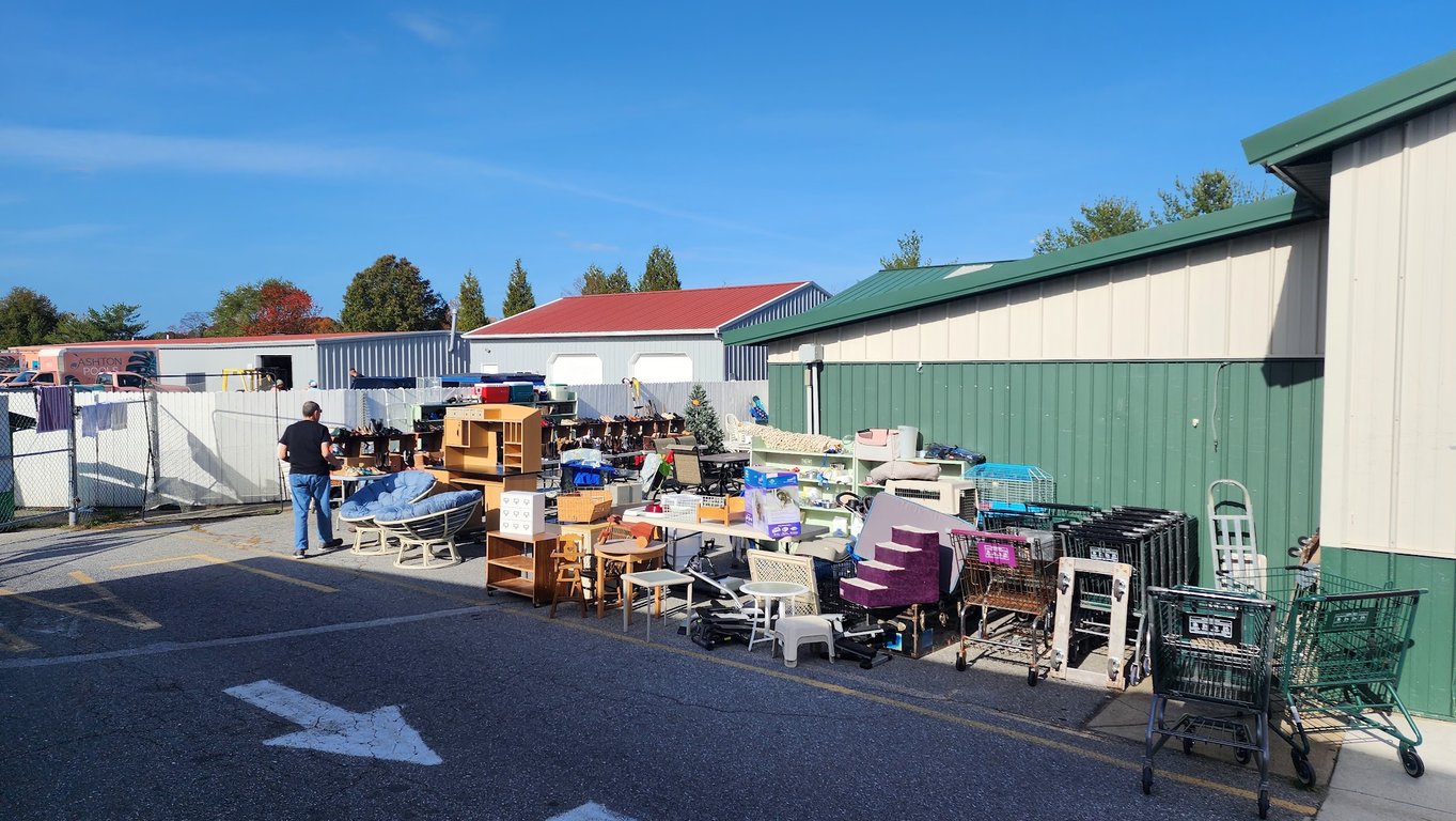 Photo of New Life Thrift Shop