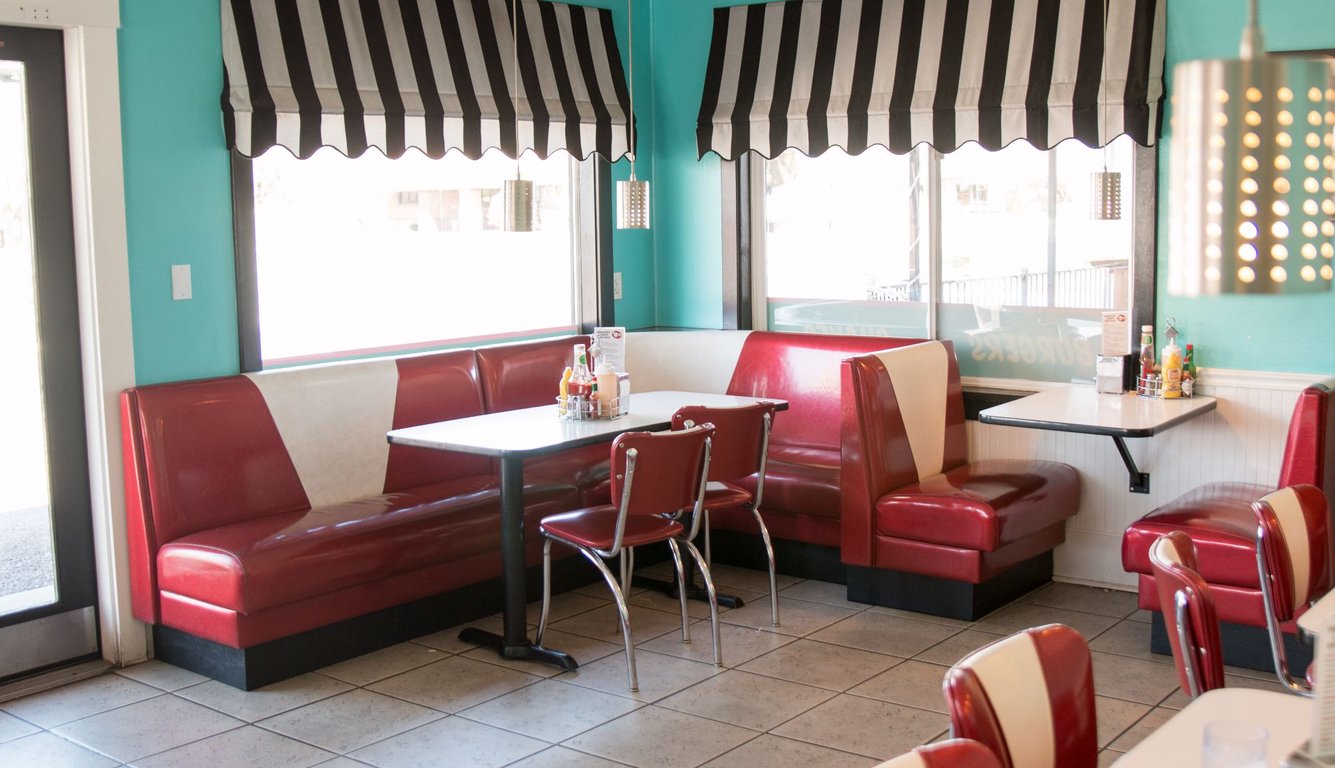 Delsa’s Ice Cream Parlour
