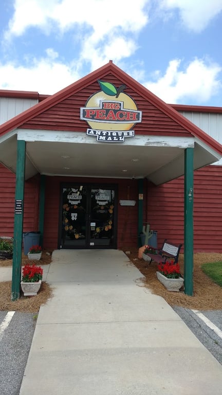 Big Peach Antiques Mall