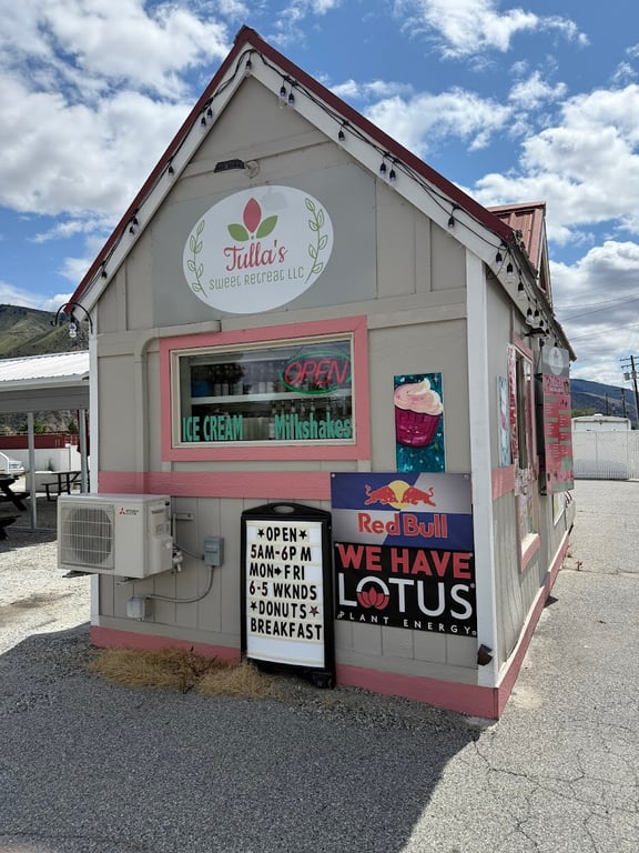 Tulla’s Sweet Retreat