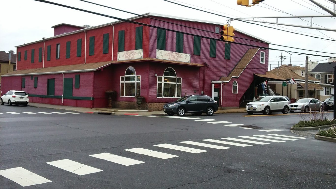 Red Bank Antiques