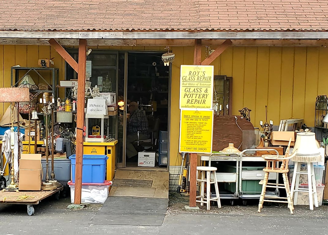 Photo of Real Oldies of Yesteryears / R.O.Y.’s Glass Repair