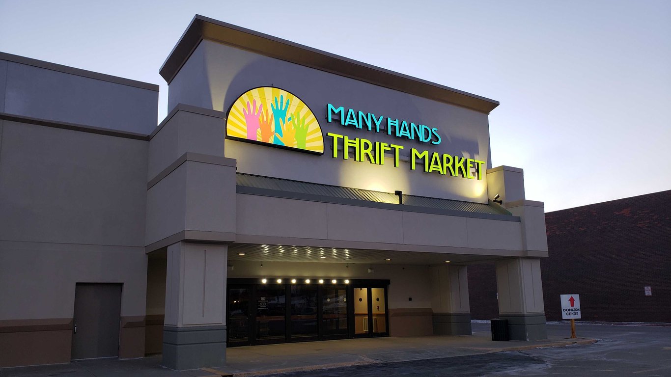 Photo of Many Hands Thrift Market Merle Hay