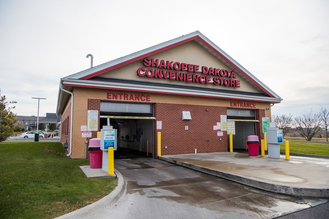 Shakopee Dakota Convenience Store