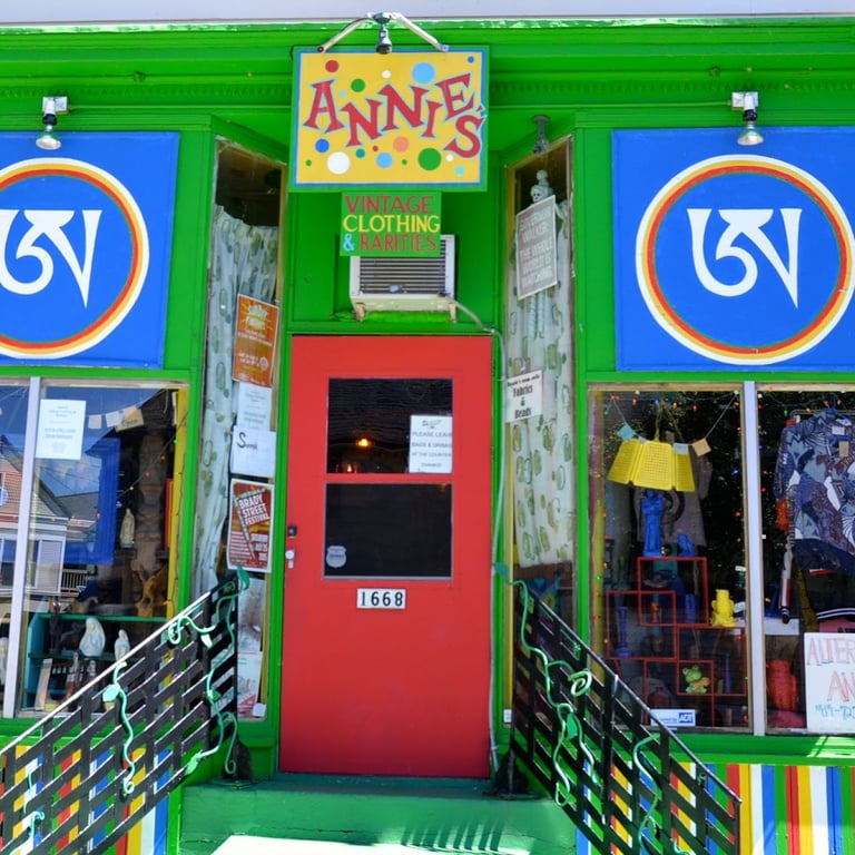 Annie’s Vintage Clothing and Rarities