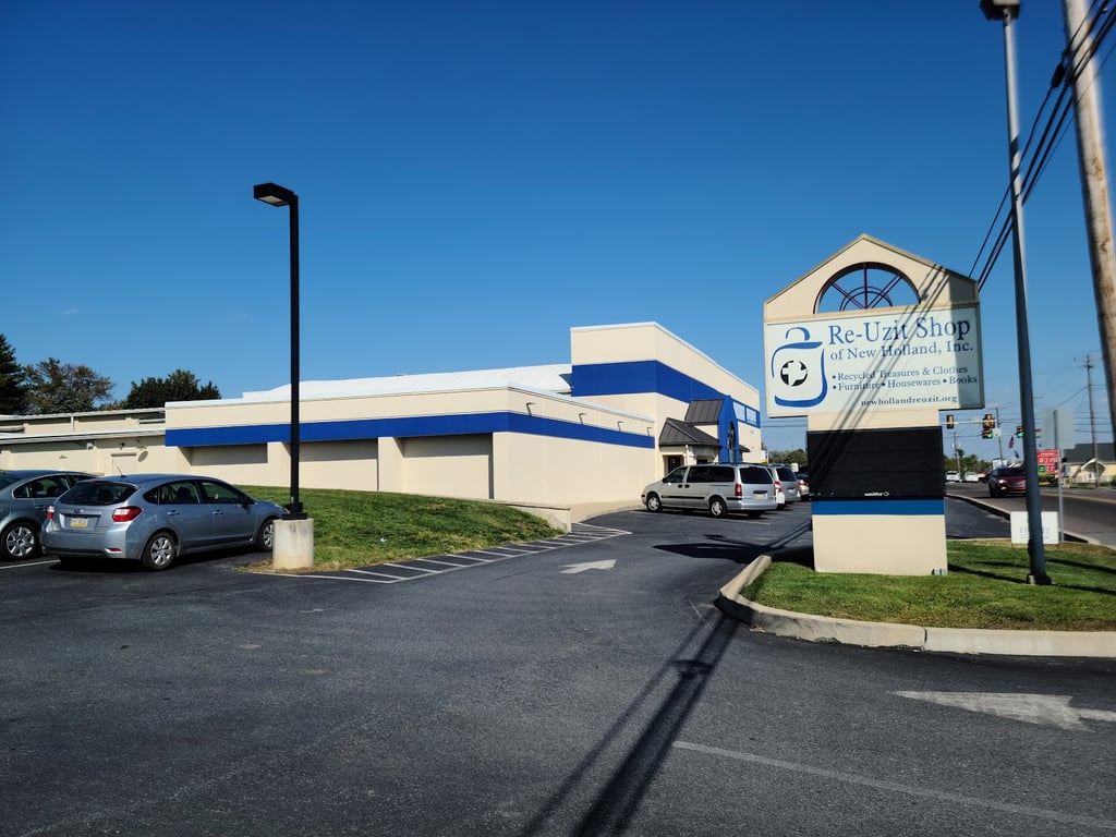 Re-Uzit Shop of New Holland