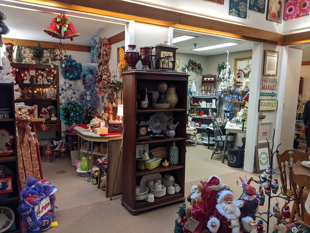 The Salvage Yard Resale Shoppe