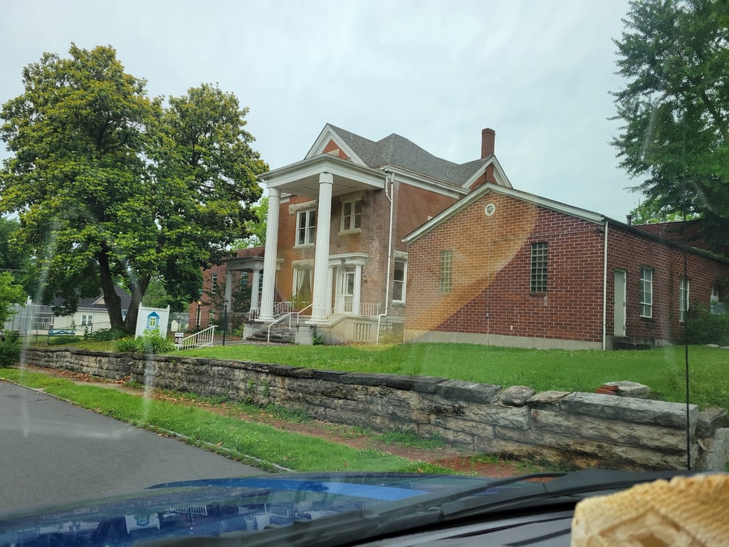 Neighborhood Life House