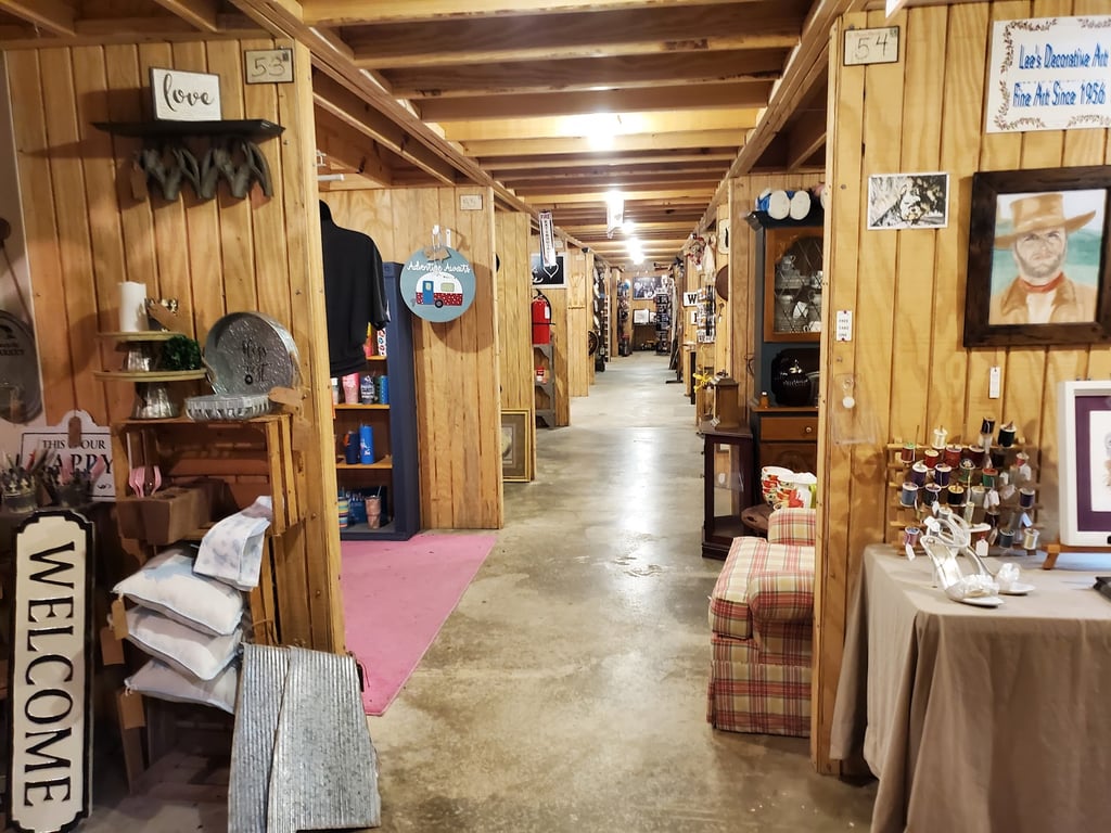 Highway Pickers Antique Mall & Flea Market