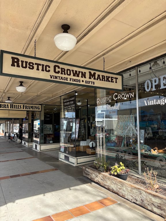 Rustic Crown Market